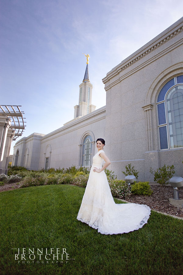 sacramento weddings photographer LDS temple Mormon wedding hair style